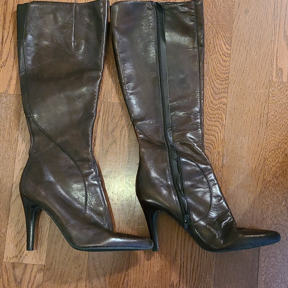 Nine West brown knee high boots 7.5M